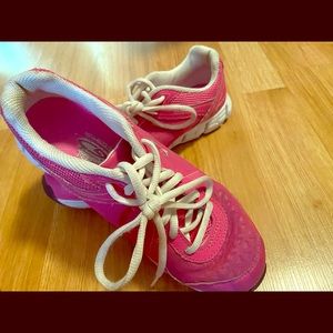 Pink tennis shoes